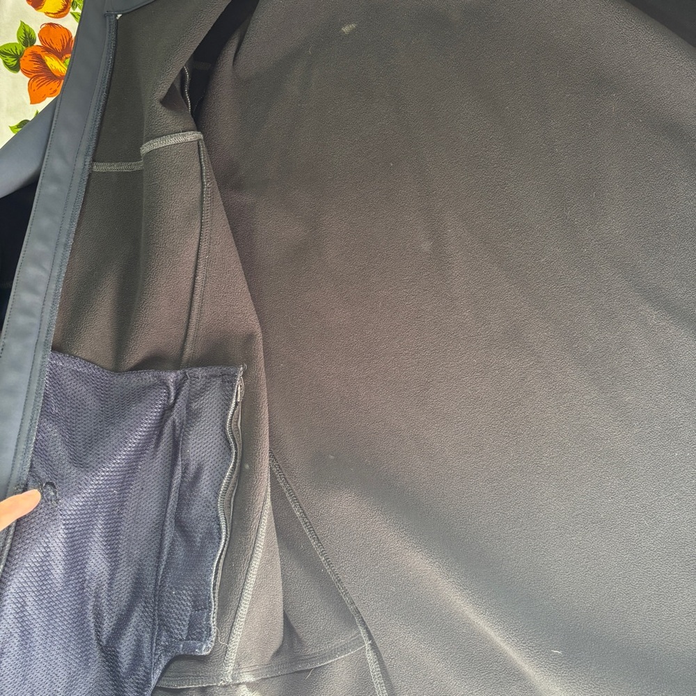 Ferrari Soft Shell Performance Jacket Limited Edition Blue & Grey - Picture 11 of 12